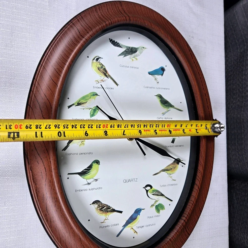 Vintage Oval Quartz Bird Illustration Wall Clock – Faux Wood Grain Frame